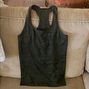 Lululemon swiftly tank